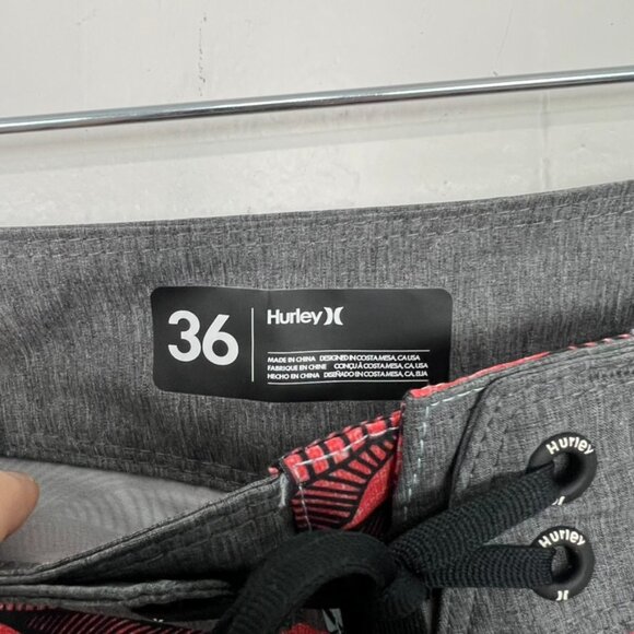 Hurley Board Shorts Red Blue Print Zip Pocket 36 Waist - Picture 2 of 3